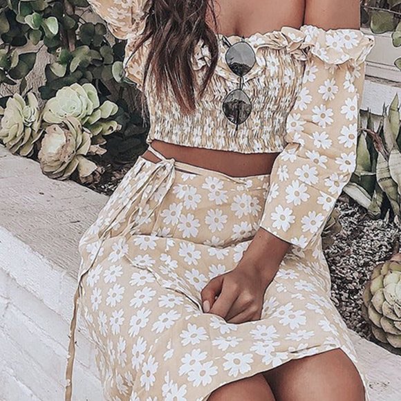 LAST ONE Mayflower 2-Piece Set - Picture 4 of 6